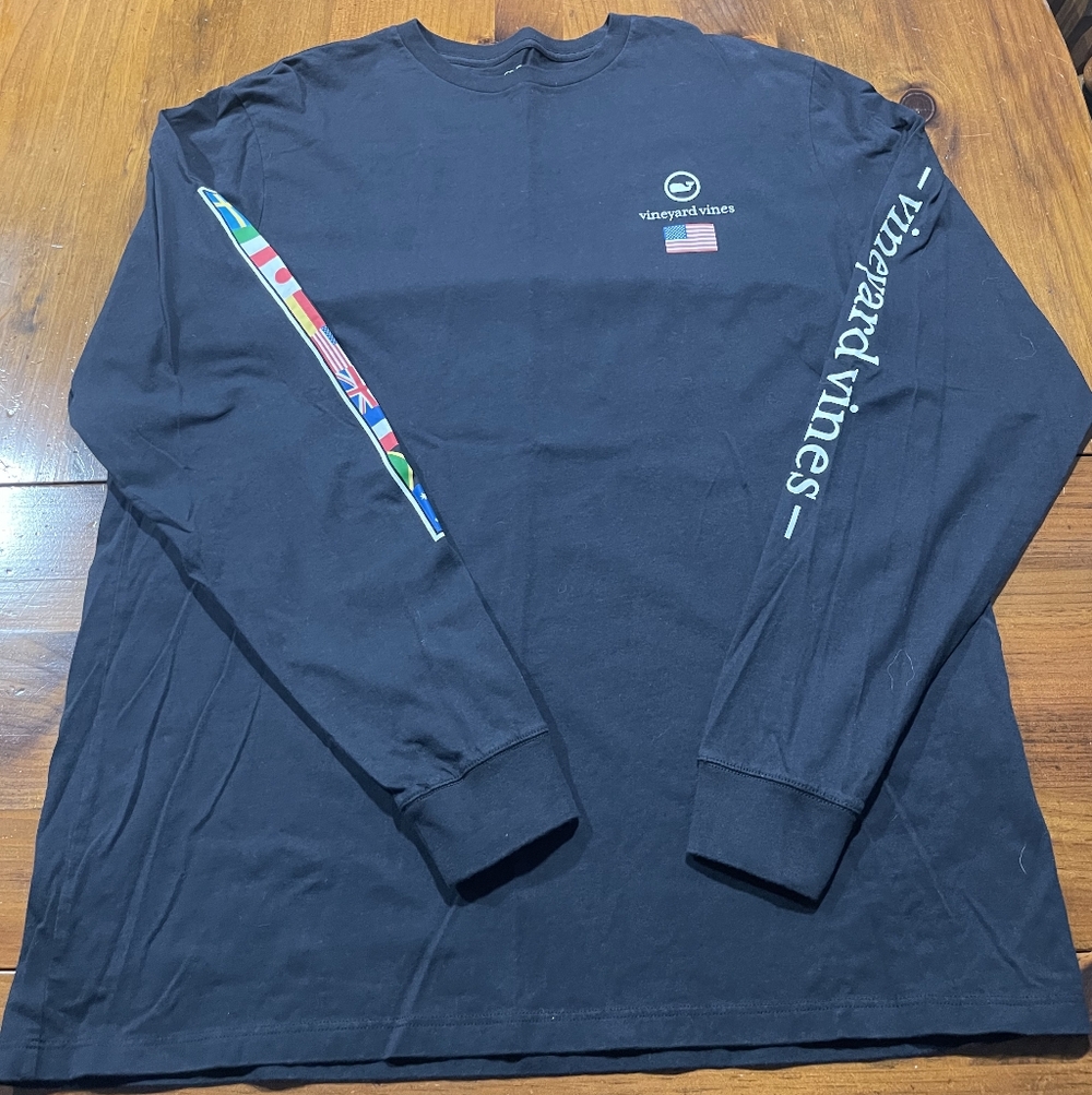 VINEYARD VINES Mens 100% Cotton World Country Flags Graphic Long‎ Sleeve T Shirt
